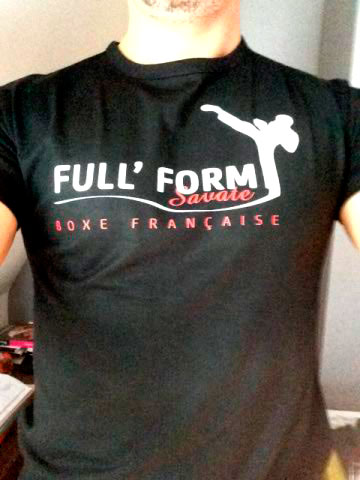 t-shirt technique sport de combat, marquage en impression directe avec soutien de blanc