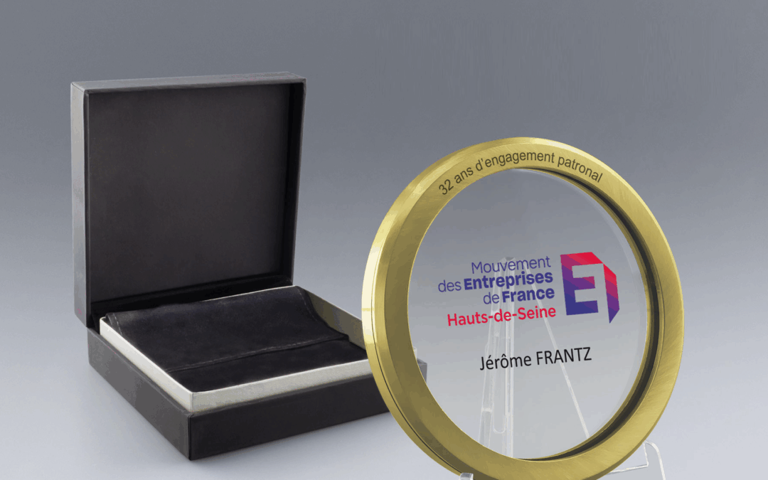 Médaille en verre MEDEF