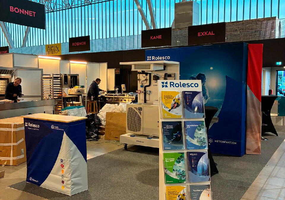 stand salon avec visuel imprimé sur tissus polyester pour ROLESCO